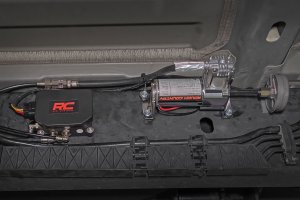 Ford F-250 Super Duty Air Spring Kit - Rear - Rough Country - Wireless Controller - '17-'23